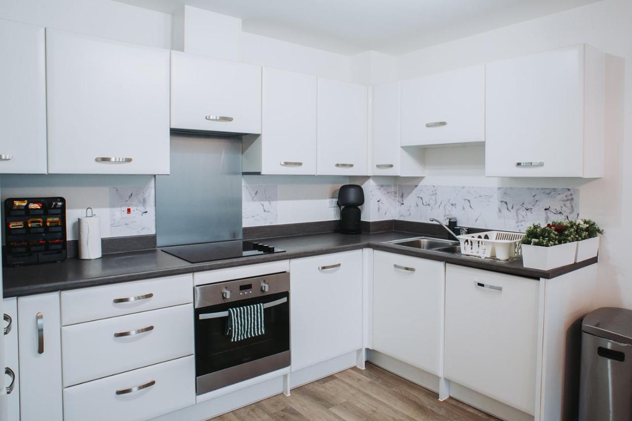 Apartament Deluxe 2 Bed Flat In Patchway Near Aztec West And Cribbs Causeway Bristol Zewnętrze zdjęcie