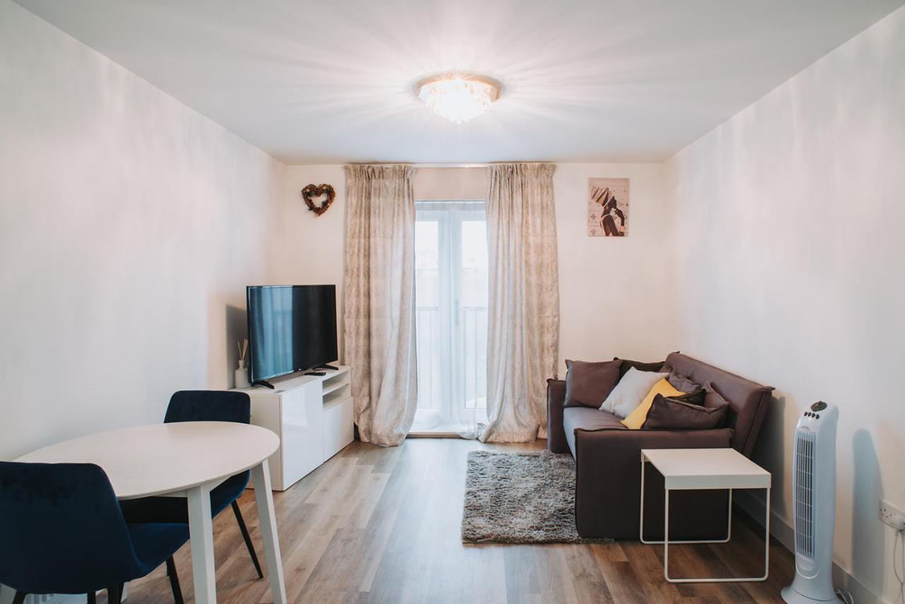 Apartament Deluxe 2 Bed Flat In Patchway Near Aztec West And Cribbs Causeway Bristol Zewnętrze zdjęcie